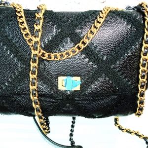 $30 MRS DIAMOND PURSES